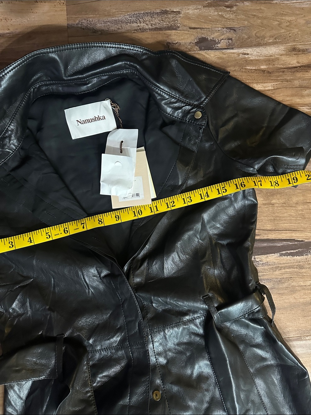 Nanushka Black Leather Short-Sleeve Trench Coat with Belt - Picture 6 of 10